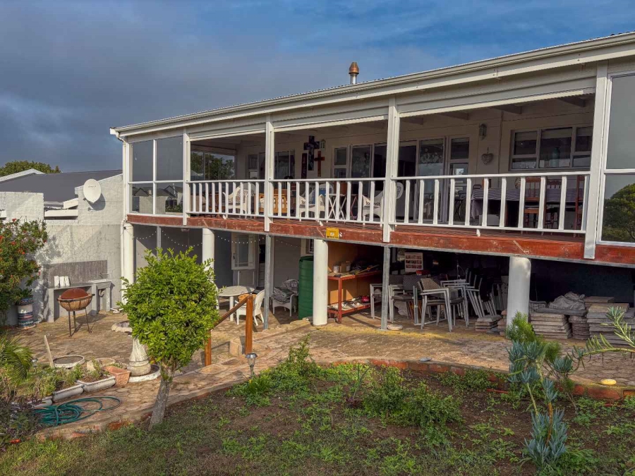 3 Bedroom Property for Sale in Stilbaai Wes Western Cape